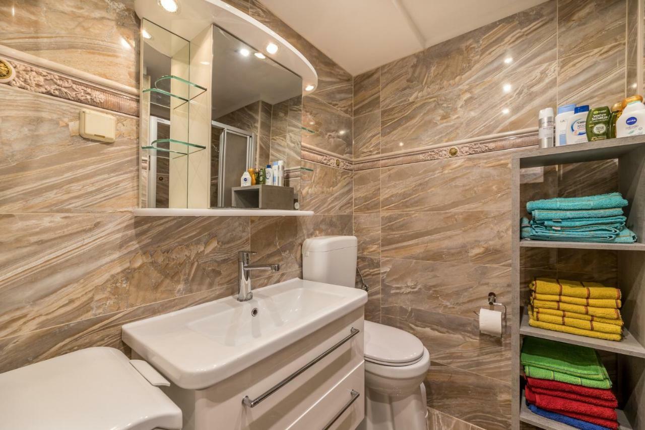 Apartment Pavic Garden บัชกา ภายนอก รูปภาพ